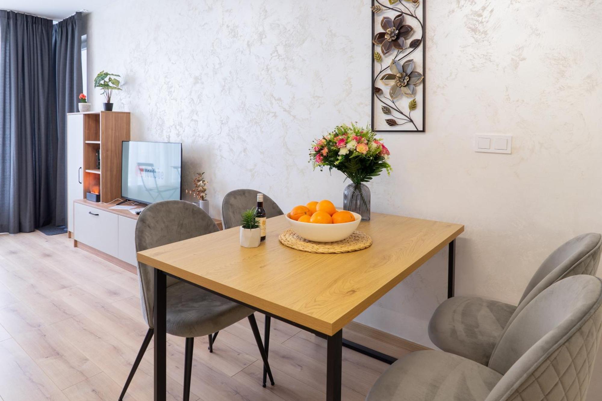 New Modern & Cozy Apartment With Free Parking Varna Exterior foto
