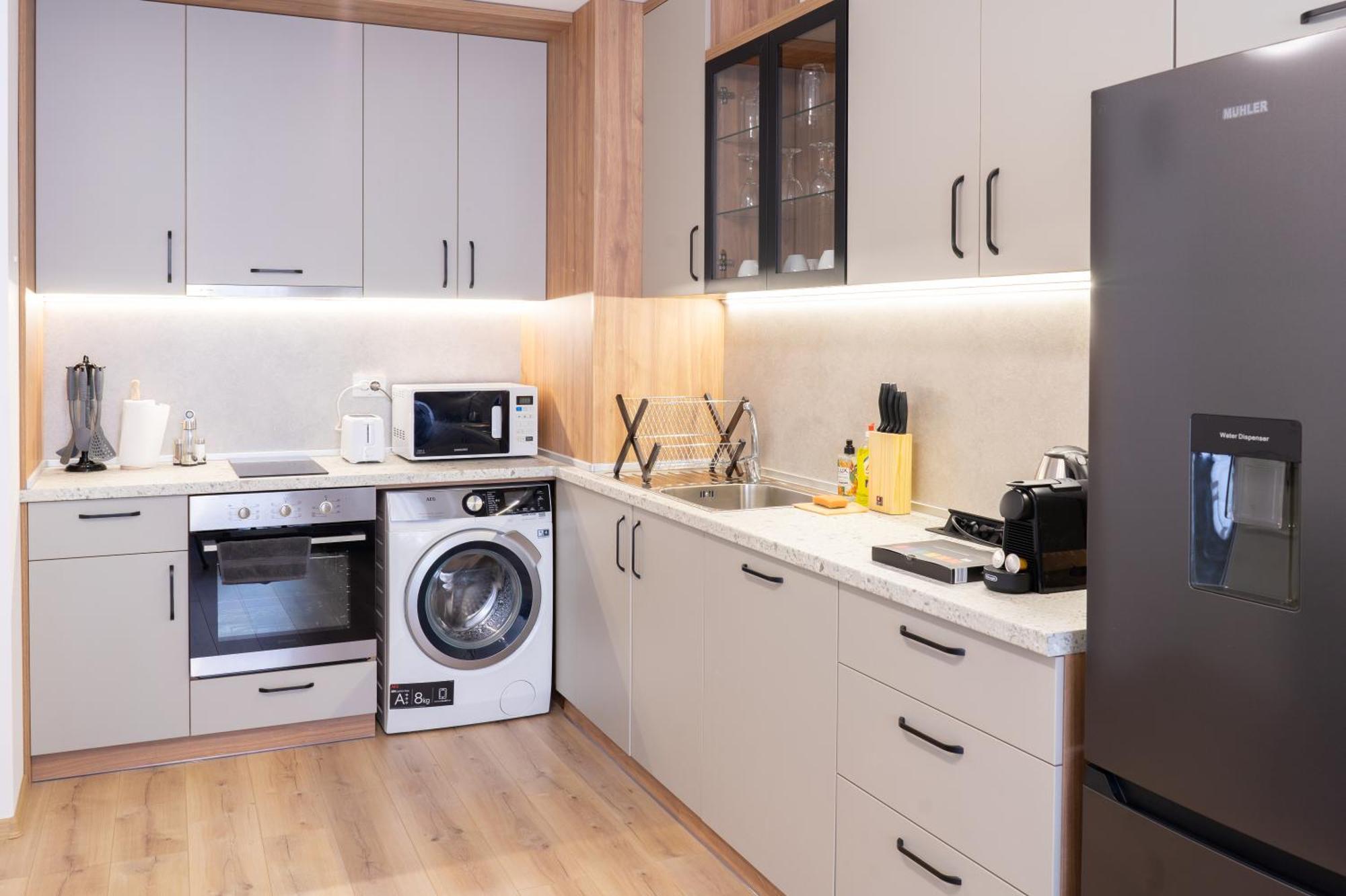 New Modern & Cozy Apartment With Free Parking Varna Exterior foto